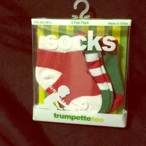 Infant 0-6 month 3 pair of socks.